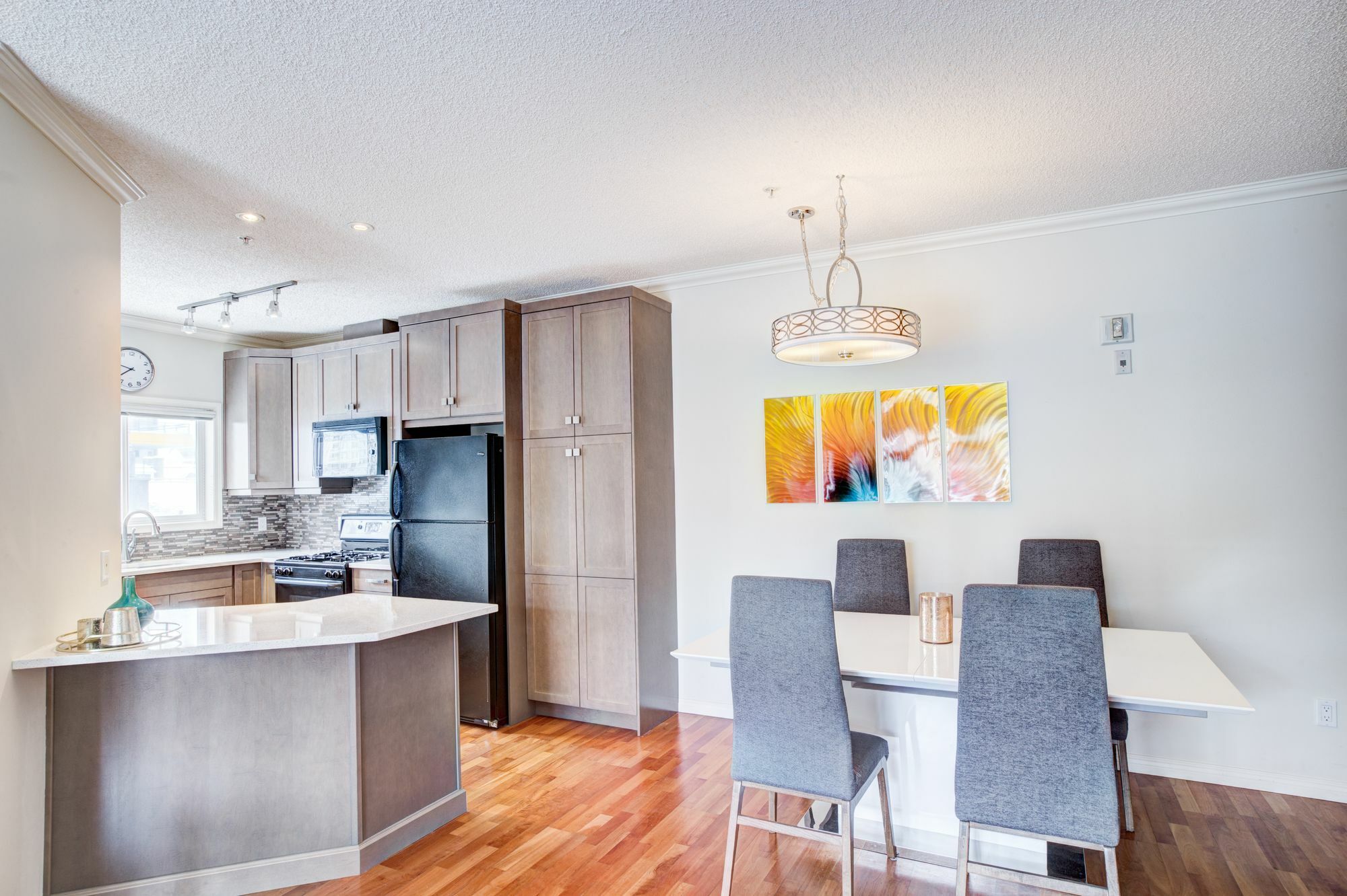 Suite Digs - Genesis YYC Exterior foto